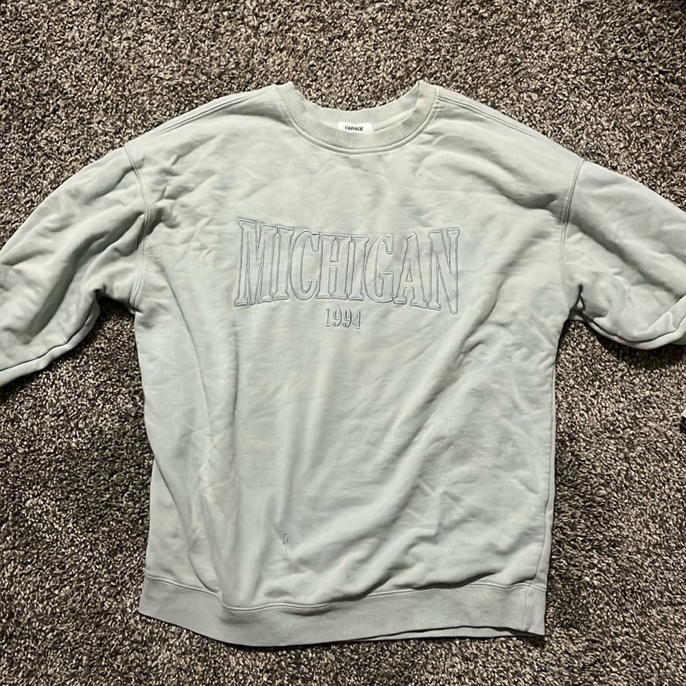 Garage crew neck